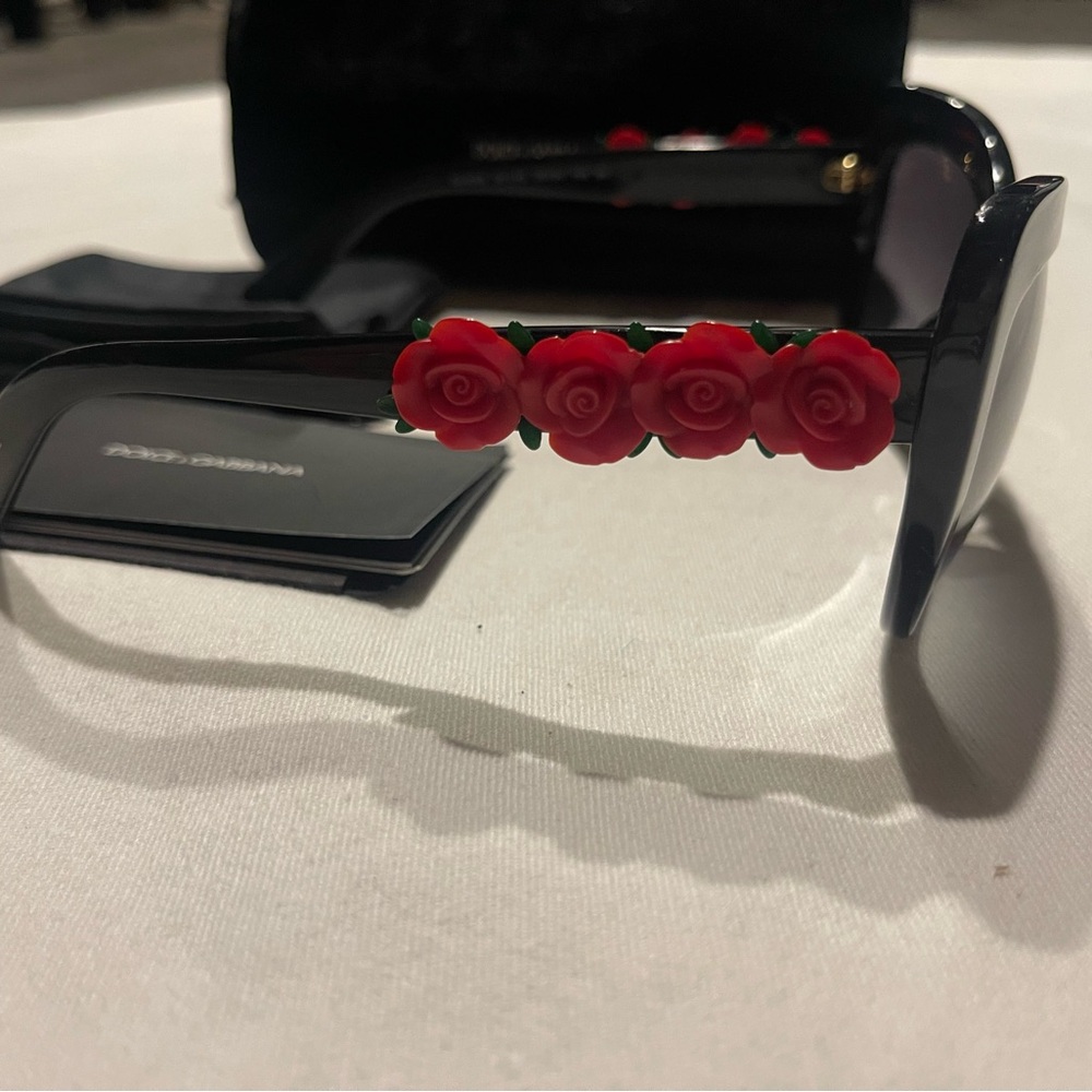Dolce & Gabbana Black Sunglasses with Red Floral Accents - Picture 5 of 9